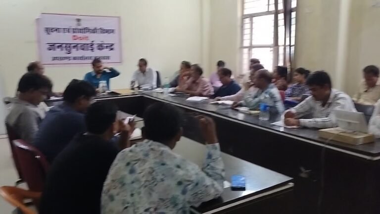 ब्लॉक स्तरीय बैठक का आयोजन,पंचायतों में आगामी शिविरों को लेकर चर्चा